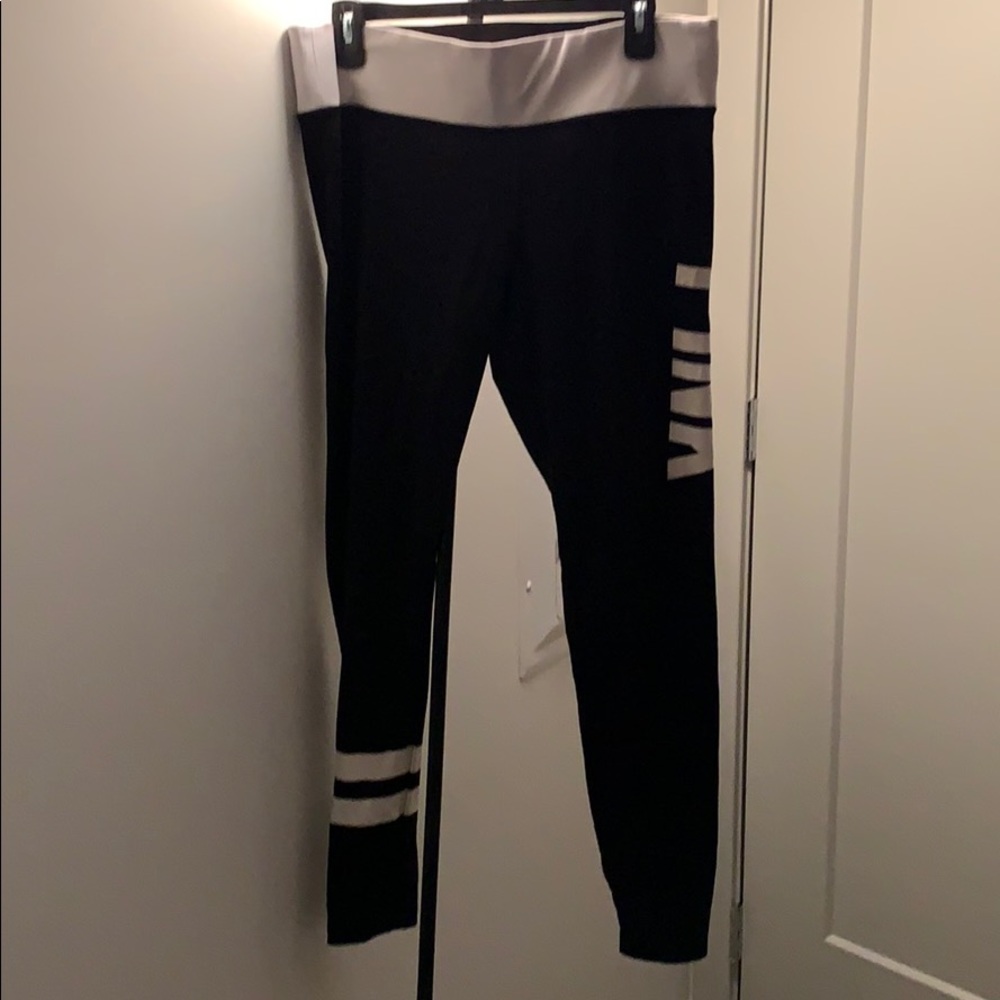 Victoria’s Secret PINK Yoga Leggings